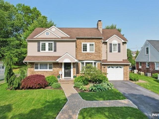 House for sale in Glen Rock