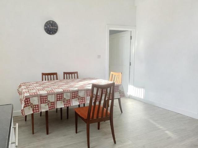 Apartment for rent in Hill, Isle Of Man