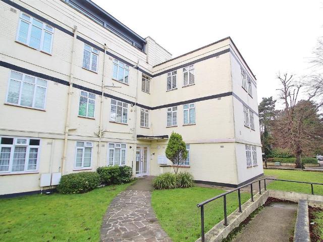 Apartment for rent in London Borough of Hounslow, Spring Grove