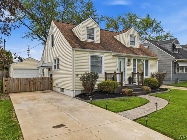 House for sale in Tonawanda, New York