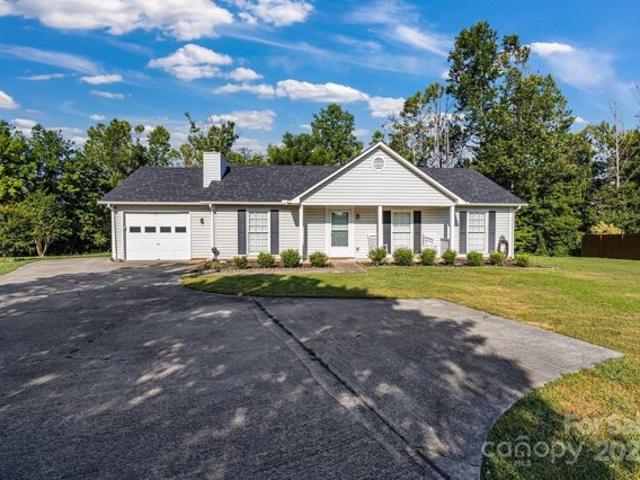 House for sale in Fletcher