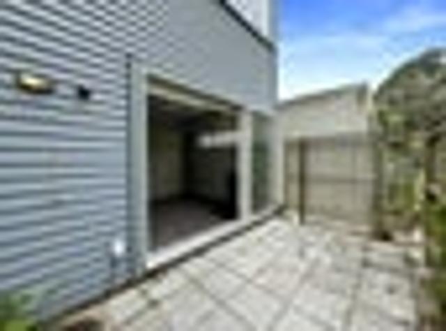 Apartment for rent in Paekākā, Wellington