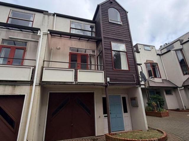 House for rent in Thorndon, Wellington