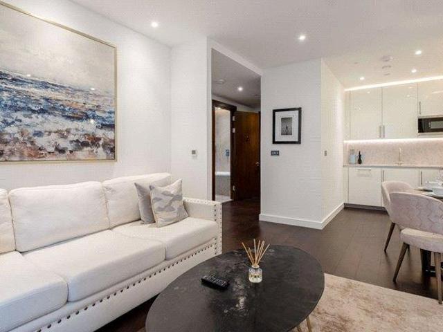 Apartment for rent in Nine Elms, Greater London
