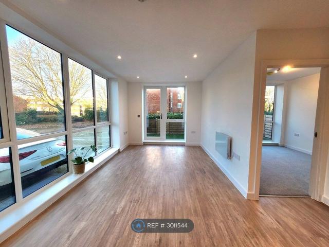 House for rent in Pachesham Park, Surrey