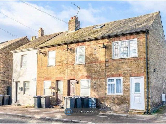 House for rent in Iver, Richings Park