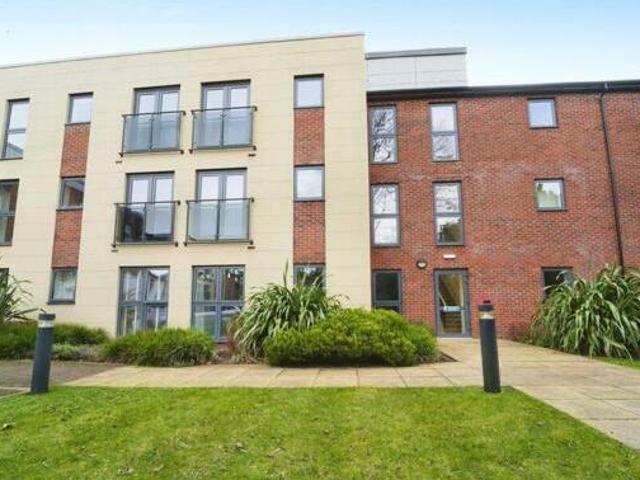 House for sale in Fallings Park, Park Village