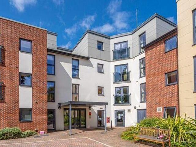 House for sale in Fallings Park, Park Village