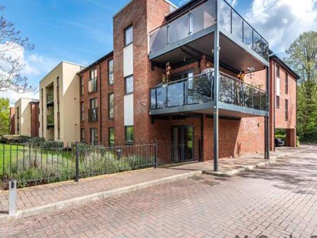 House for sale in Fallings Park, Park Village