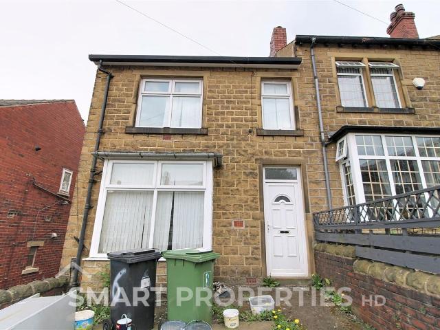 House for rent in Beaumont Park, Armitage Bridge