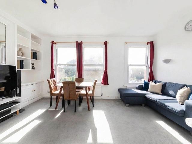 Apartment for rent in London Borough of Hammersmith and Fulham, Greater London
