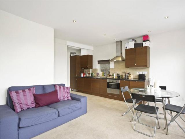Apartment for rent in Shepherd's Bush, Greater London