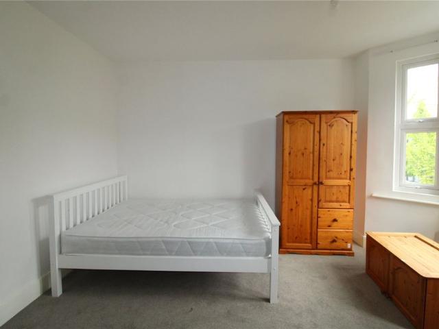 House for rent in Croydon, Broad Green