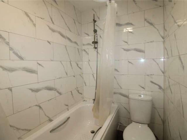 House for rent in Croydon, Broad Green