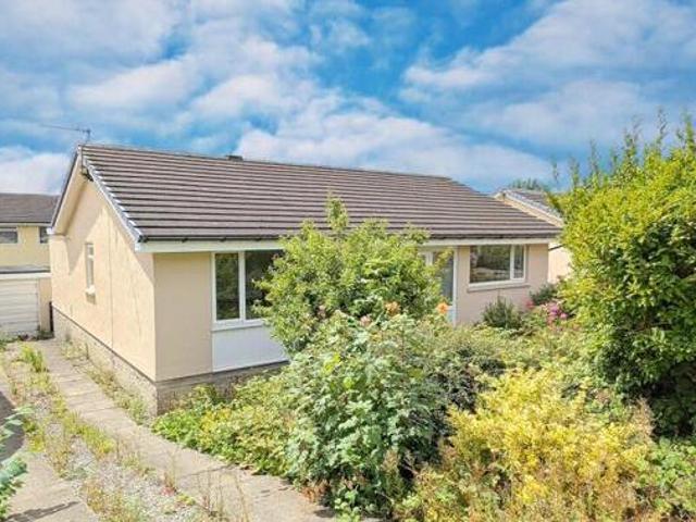House for sale in Thornhills, Brighouse