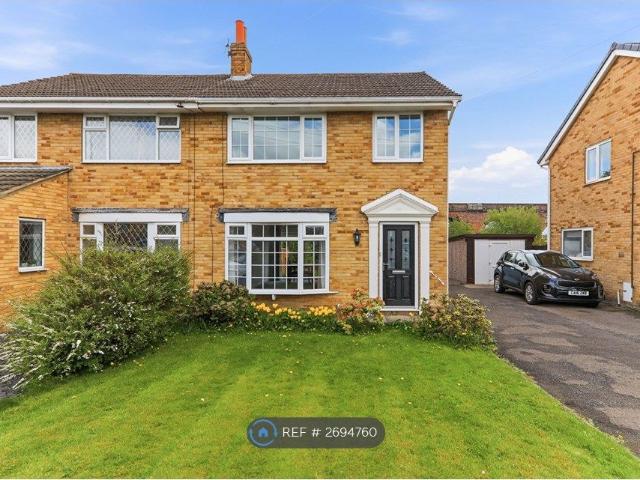 House for rent in Belle Isle, West Yorkshire