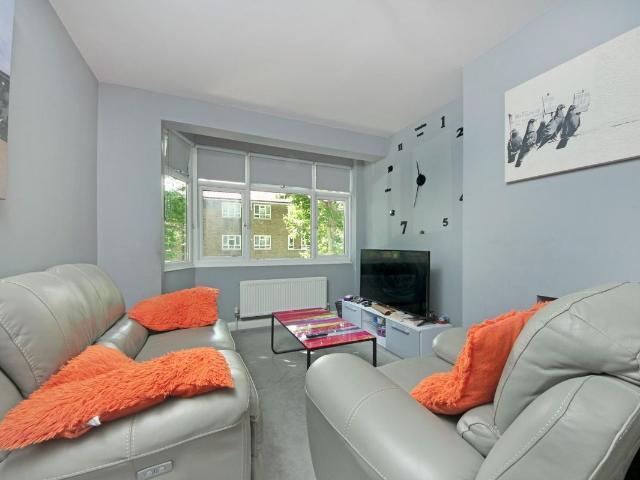 Apartment for rent in London Borough of Hounslow, Greater London