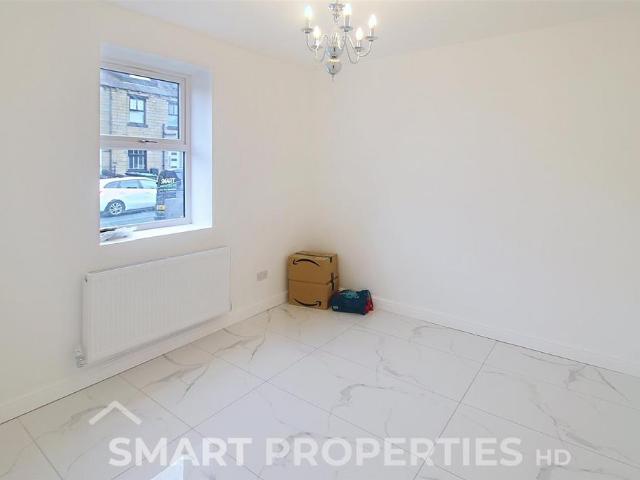 Apartment for rent in Thornton Lodge, Huddersfield