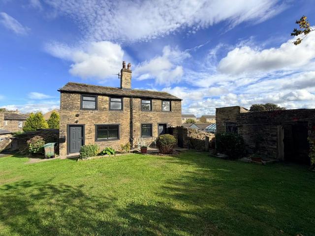 House for rent in Fairweather Green, Bradford