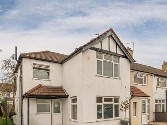 House for sale in Surrey