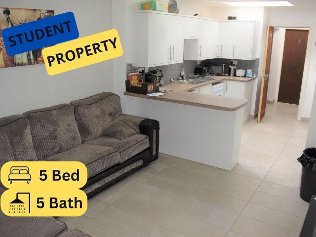 House for rent in Stoke, Stoke-on-Trent