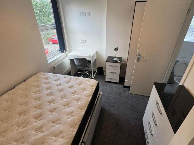 House for rent in Stoke, Stoke-on-Trent