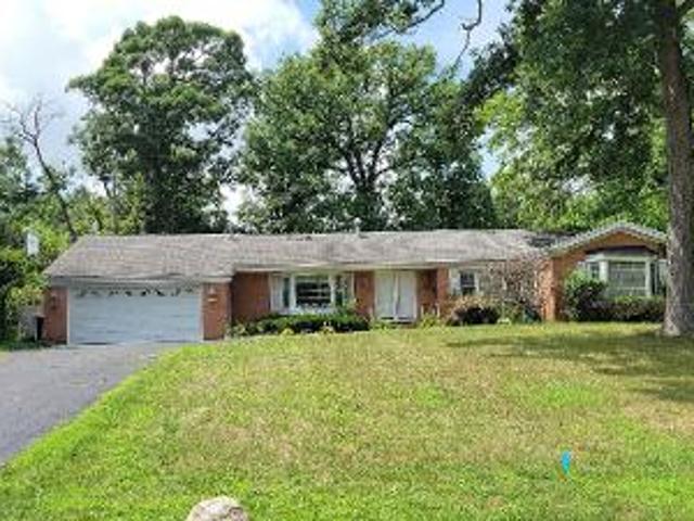 House for sale in Olympia Fields, Illinois