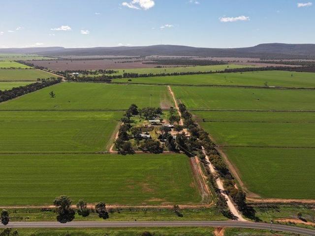 Cottage for sale in Yenda, New South Wales