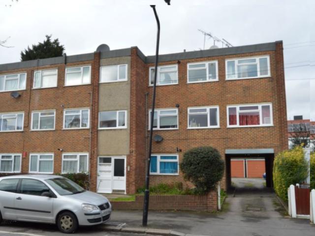 Apartment for rent in Hale End, Greater London