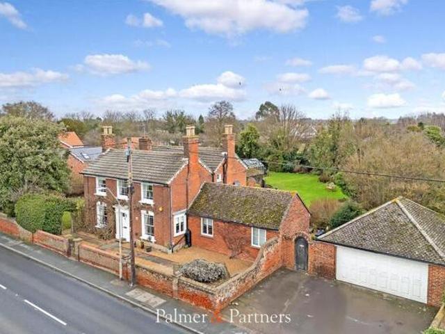 House for sale in Holland-on-Sea, Dale Hill