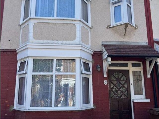 House for rent in Hale End, Greater London