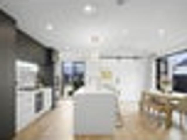 House for sale in Chaslands, Canterbury