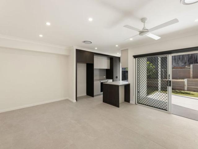 Townhouse for rent in Toombul, Queensland