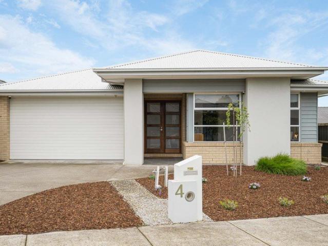 House for sale in Acacia Botanic Ridge, Melbourne