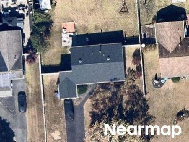 House for sale in Bellport
