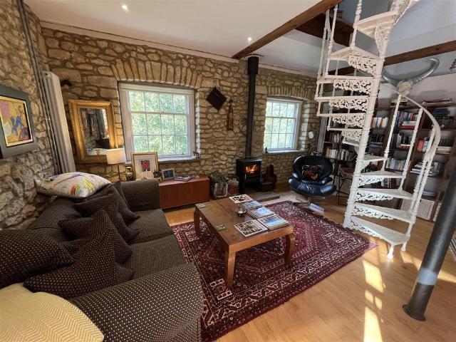 Apartment for rent in Bradpole, Bridport