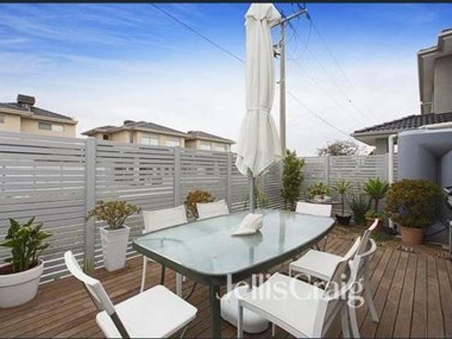 Townhouse for rent in Camerons Creek, Victoria