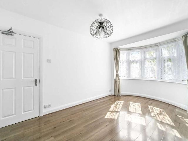 House for rent in London Borough of Waltham Forest, Greater London