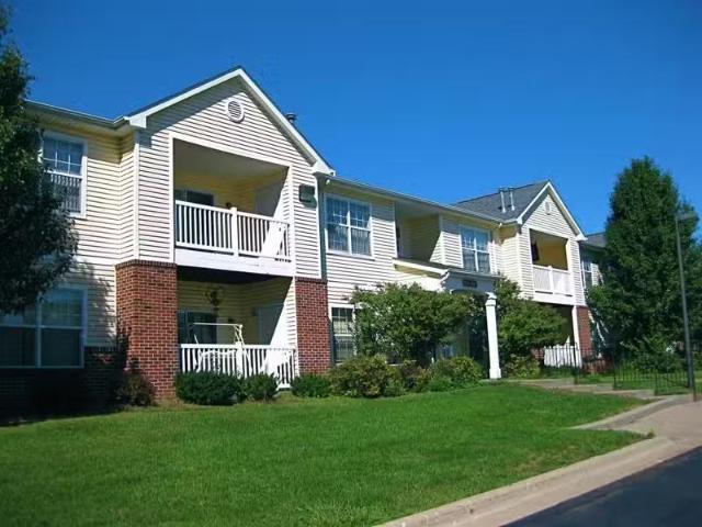 Condo for rent in Flint