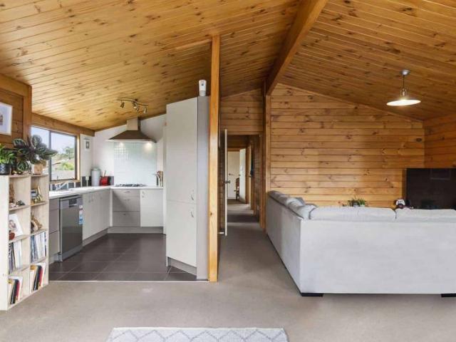 House for rent in Waiata Shores, Papakura