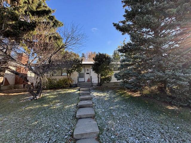 House for rent in Brentwood, Calgary