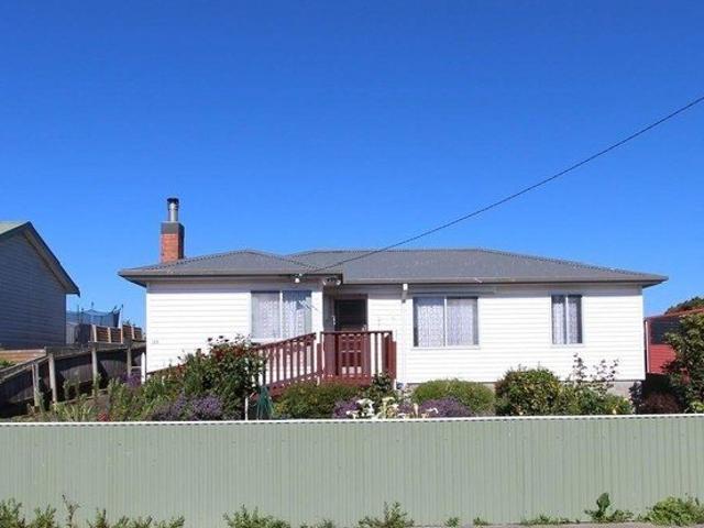 House for rent in Latrobe, Tasmania