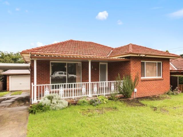 House for rent in Wollongong West, New South Wales