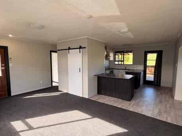 House for rent in Otakou