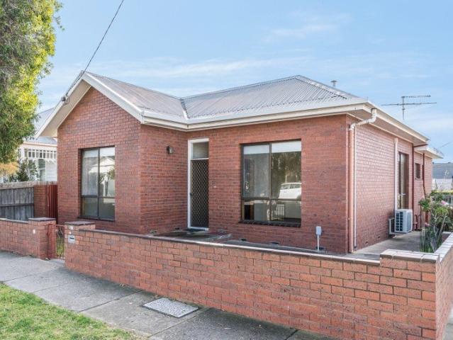 House for rent in Metropol Residences, Geelong