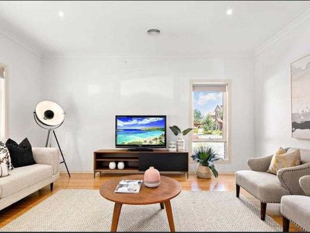 Townhouse for rent in Camerons Creek, Victoria
