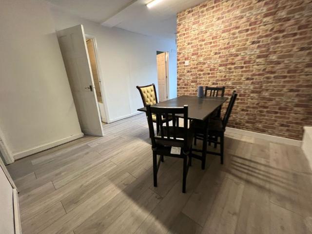 Room for rent in Seven Kings, Greater London