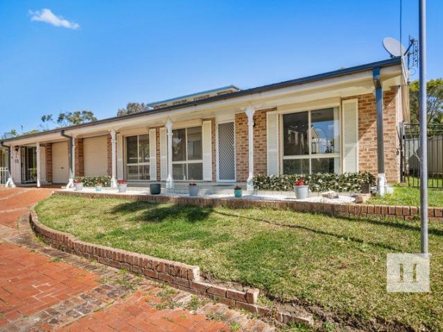 House for rent in Lake Haven, New South Wales