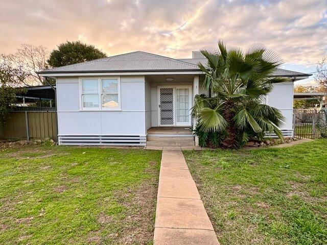 House for rent in Warren, New South Wales