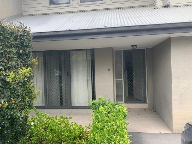 Townhouse for rent in Gosford, New South Wales